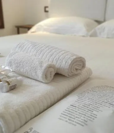 N'du Scarron Casa Nel Centro Storico Con Panorama Accettura